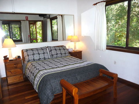 Port Stephens YHA - Phillip Island Accommodation 1